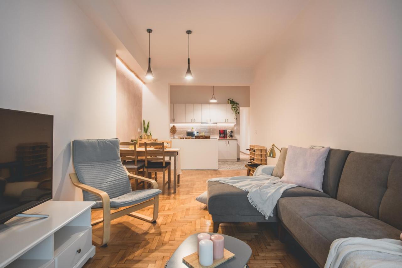 דירה 90m2 Luxury In The Heart Of - Living Stone Sunstone